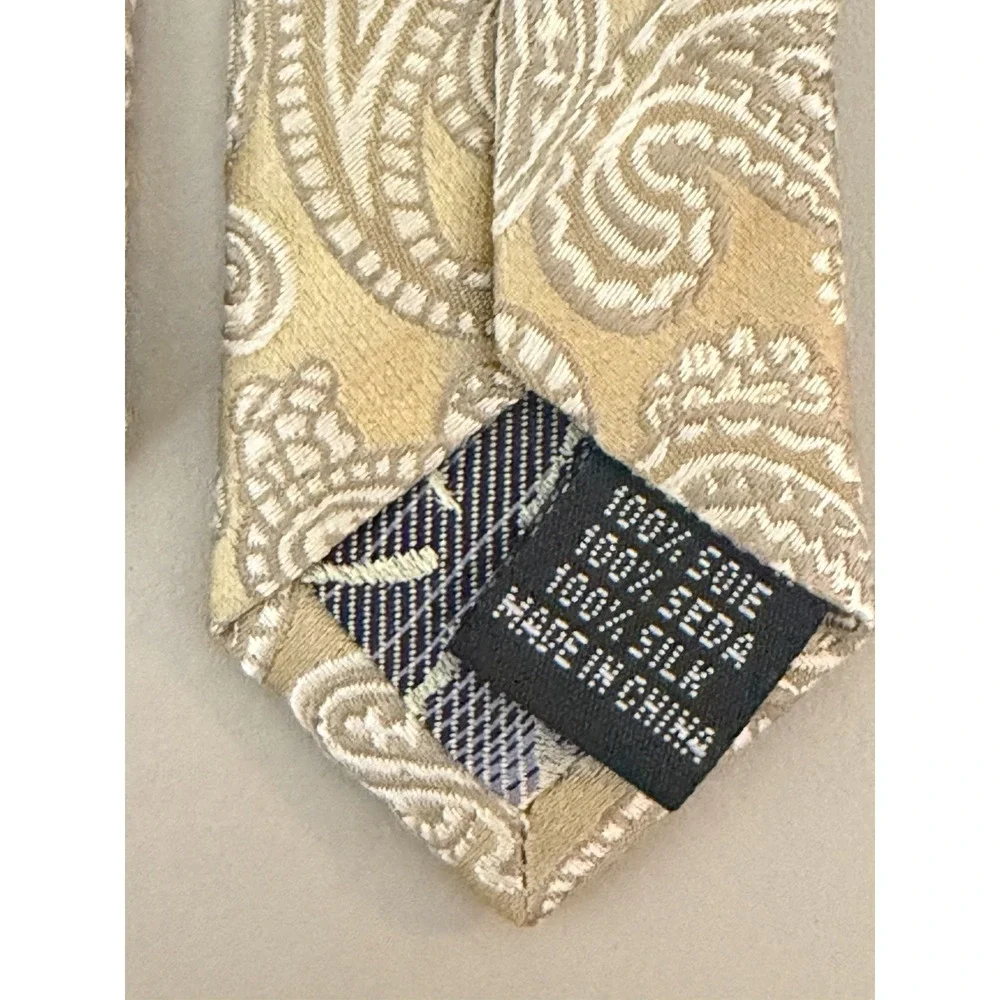 Valerio Garati Gold Hand Made 100% Silk Men's Neck Tie Made In China